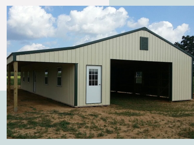 Строительство конюшен в Прохладном